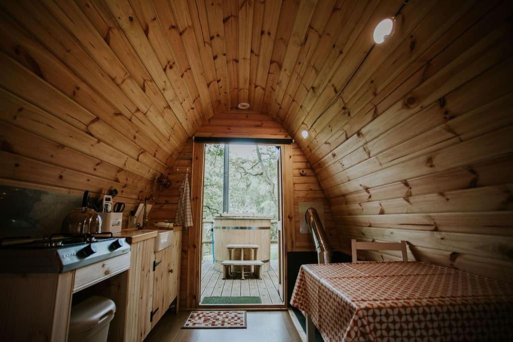 Oak Special Winter Offers - Hot Tub & Log Burner Apartment Barmouth Exterior photo
