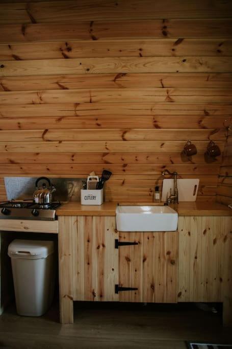 Oak Special Winter Offers - Hot Tub & Log Burner Apartment Barmouth Exterior photo